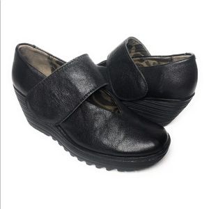 Fly London Black “Yan” Wedges LIKE NEW!